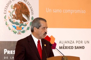 José A. Córdoba Villalobos. Secretario de Salud.